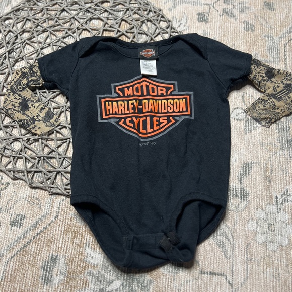 Harley-Davidson Other - Harley-Davidson Black and Tan Graphic bodysuit